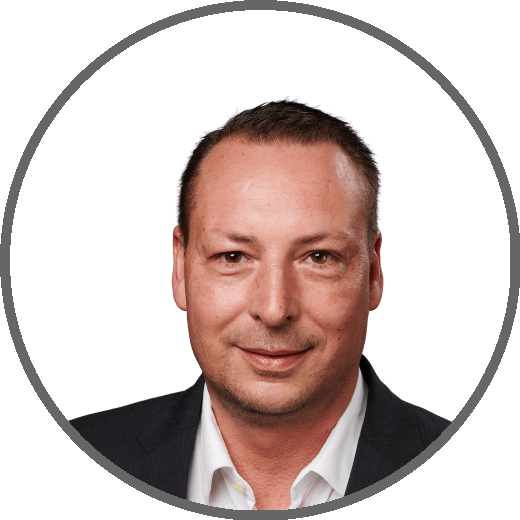 Christian Schreier rund mit grauem Rand